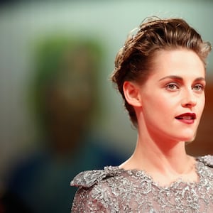 articles/2015/09/13/kristen-stewart-on-lgbt-rights-generation-rx-and-overcoming-heartbreak/150912-stern-kristen-stewart-tease_xdaiyk