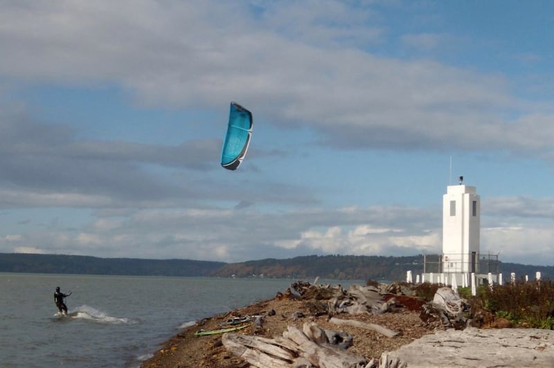 galleries/2012/05/12/the-world-s-best-lighthouses/browns-point-lighthouse_id6lvy