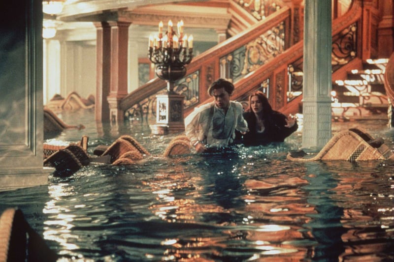 galleries/2012/04/06/secrets-from-the-set-of-the-movie-titanic-photos/titanic-secrets-grand-staircase_m2scms