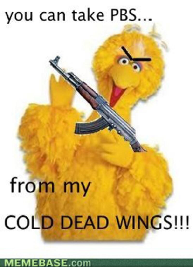 galleries/2012/10/04/romney-would-cut-pbs-funding-7-unemployed-big-bird-memes-photos/big-bird-mitt-memes-4_lhrmov