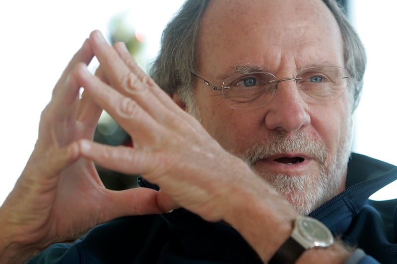 articles/2011/10/31/jon-corzine-failure-at-mf-global-no-surprise-given-his-wall-street-record/corzine-mf-global-cheat_lsljym