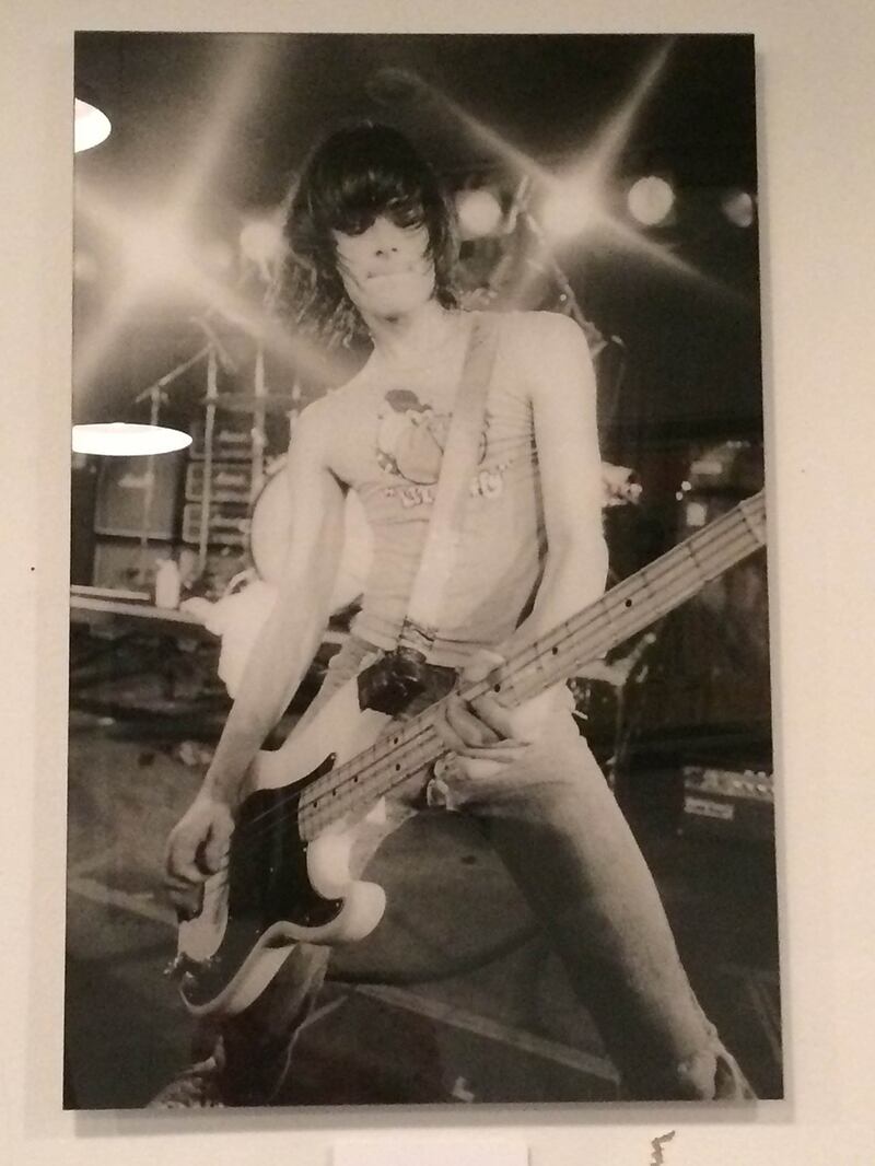 articles/2014/12/15/all-good-cretins-go-to-heaven-dee-dee-ramone-s-twisted-punk-paintings/141214-leon-dee-dee-ramone-embed4_usorck