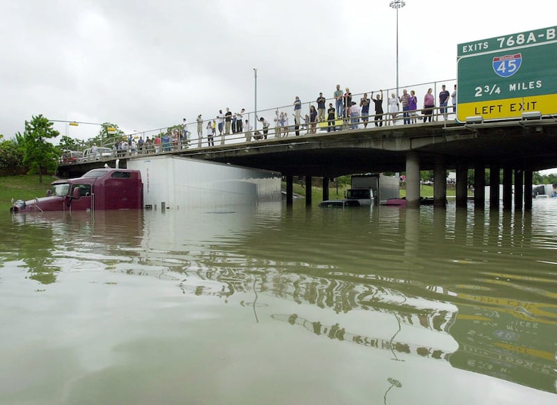 galleries/2010/09/02/15-worst-hurricanes/destructive-hurricanes---allison_bt9wdv