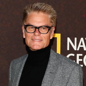 211129-harry-hamlin-hero_kcxxq6