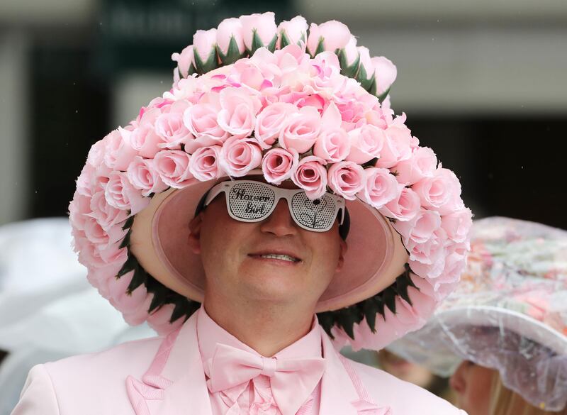 galleries/2017/05/06/the-best-hats-from-the-kentucky-derby/170506-kentucky-derby-hats-1_cicrgl