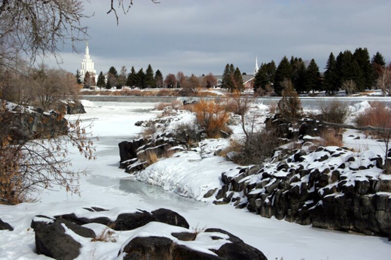 galleries/2011/03/06/soberest-cities/coldest-cities---idaho-falls_evtqln