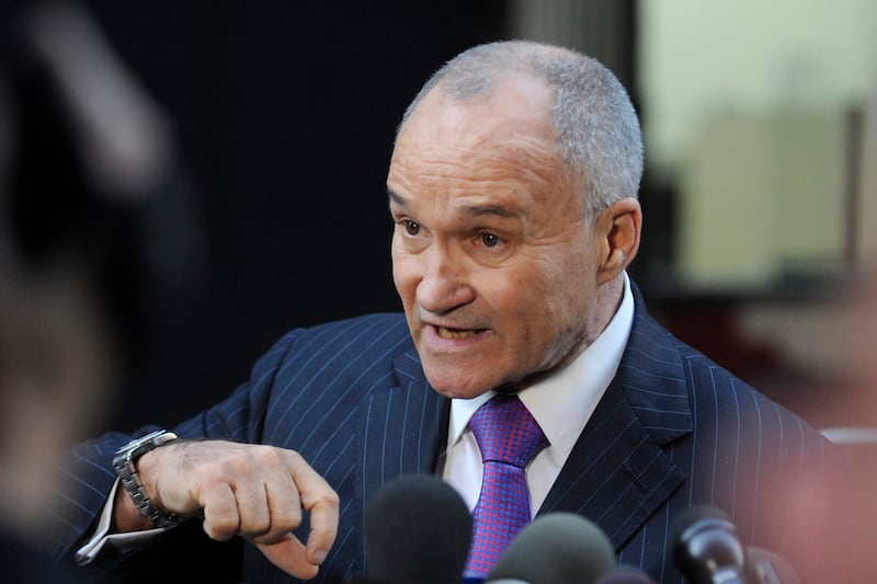 articles/2013/06/04/ray-kelly-has-to-run-for-new-york-city-mayor-how-could-he-not/130604-ray-kelly-daly-tease_avvqyj