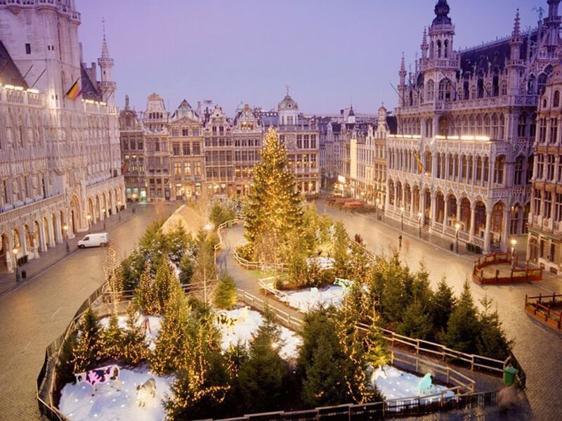 galleries/2013/12/23/step-aside-clark-griswold-the-world-s-most-extravagant-christmas-light-displays-photos/xmas-lights-belgium_gwvkzw