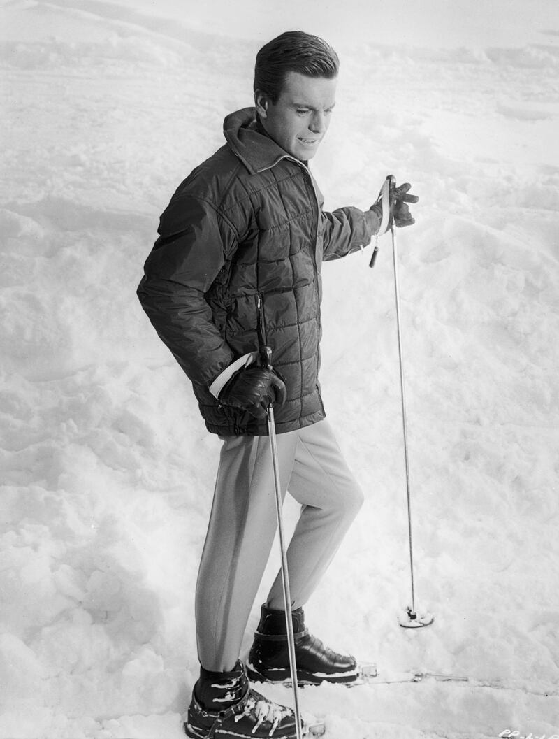 galleries/2013/12/22/classic-stars-on-the-slopes-photos/131220-classic-stars-on-skis-1_lgcjy3