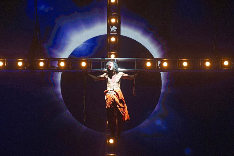 articles/2012/10/29/jesus-christ-superstar-gets-timely-makeover-for-2012/jesus-christ-superstar-quan_dz04rs