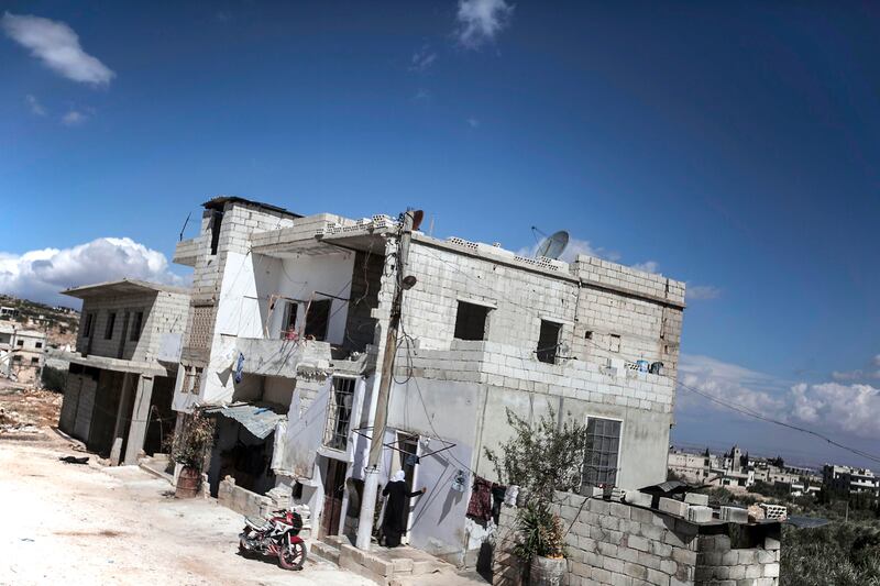 galleries/2013/10/09/the-last-ones-left-photos-of-a-syrian-family-that-refuse-to-leave-their-village/131007-syria-family7_moqekz