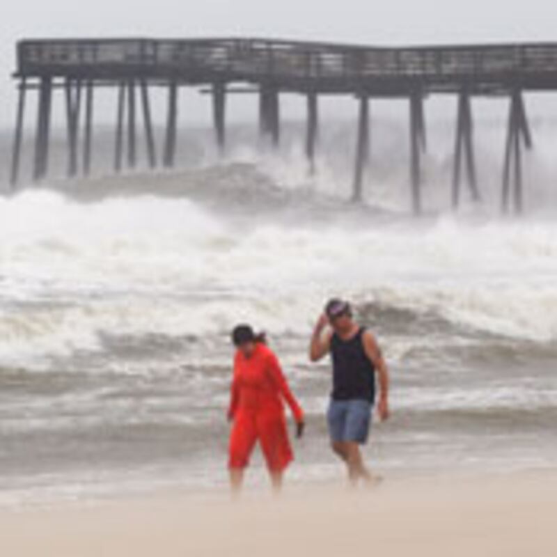 articles/2010/09/01/extreme-weather-5-most-vulnerable-us-cities/cullen-hurricane-earl_124313_vu18i4