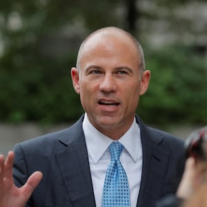 2019-10-08T193242Z_2139478357_RC12EF8C4F70_RTRMADP_3_USA-CRIME-AVENATTI_liqcvp