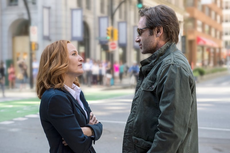 articles/2016/01/22/gillian-anderson-i-was-offered-half-duchovny-s-pay-for-the-x-files-revival/151010-leon-xfiles-tease_l69esw