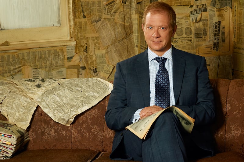 articles/2014/02/27/scandal-s-most-scandalous-character-jeff-perry-on-playing-cyrus/140227-fallon-scandal-tease_rqhesu