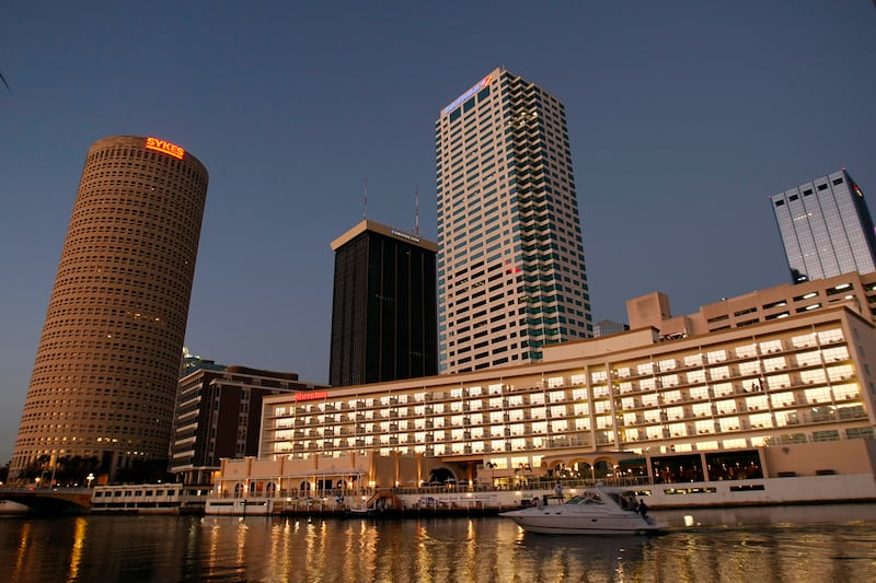 galleries/2011/10/31/america-s-30-brokest-cities-photos/brokest-cities-8-tampa_c47nuo