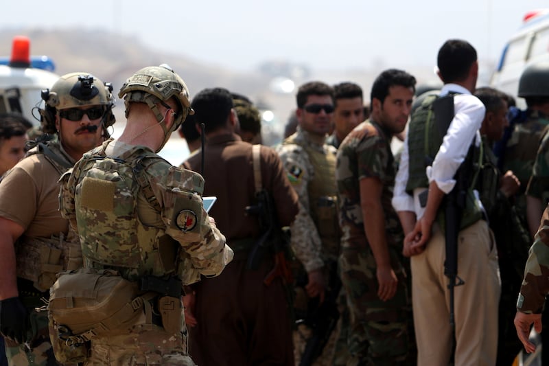 articles/2016/05/31/elite-u-s-soldiers-and-kurdish-troops-moving-on-isis-near-mosul/160530-neuhof-mosul-embed-1_sqc7cb