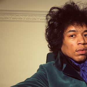 articles/2017/05/13/how-jimi-hendrix-set-black-artists-stone-free/170513-williams-jimi-hendrix-tease_au0hip