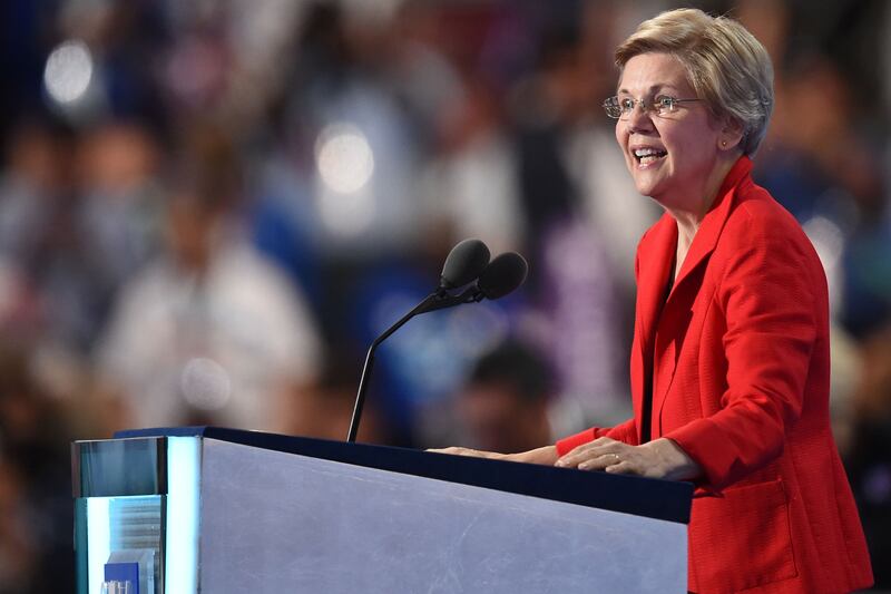 articles/2016/07/26/michelle-obama-s-speech-of-a-lifetime-turns-convention-around-for-hillary-clinton/160725-tomasky-dnc-day-1-tease-2_caz3gv