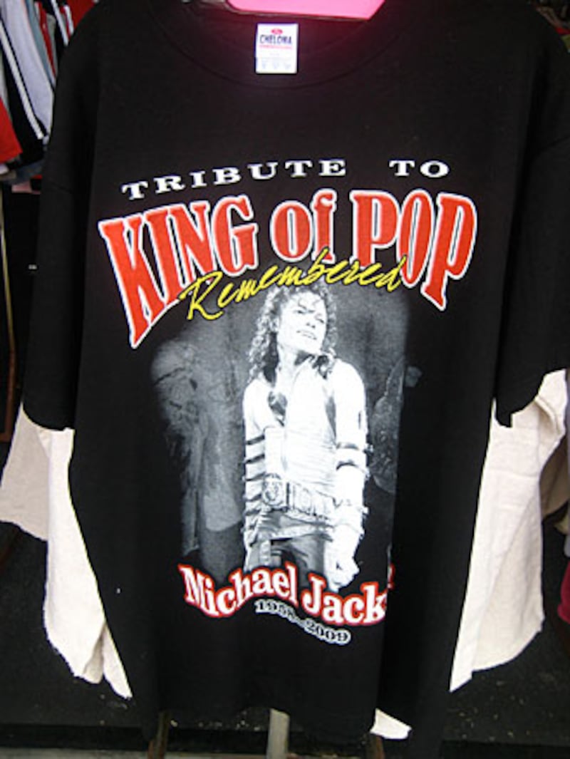 galleries/2009/07/08/michael-jackson-tees/jackson-tees-7_s3dxgf