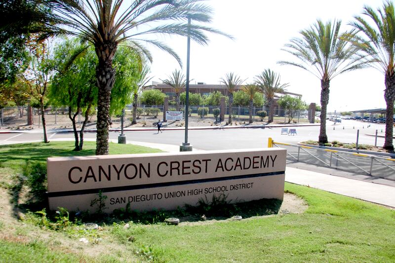 galleries/2013/05/06/top-25-high-schools-west/best-high-schools-canyon-crest_dic24t