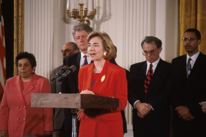 galleries/2012/01/25/americas-most-influential-first-ladies-from-eleanor-roosevelt-to-jacqueline-kennedy-photos/most-influencial-first-ladies-gal-clinton_egllke