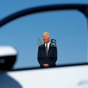 201214-bixby-biden-tease_kr0ac0