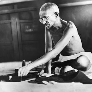 articles/2011/04/13/controversy-gandhi-biography-by-joseph-lelyveld-ignores-his-macho-side/adiga-gandhi-book_173253_q8pagr