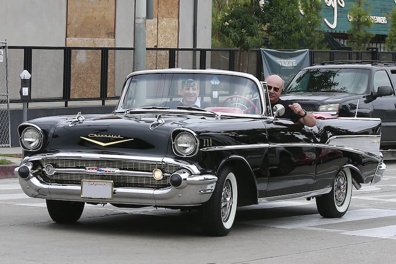 galleries/2015/05/30/celebs-in-classic-cars/150529-celeb-classic-cars-07_kebhpq