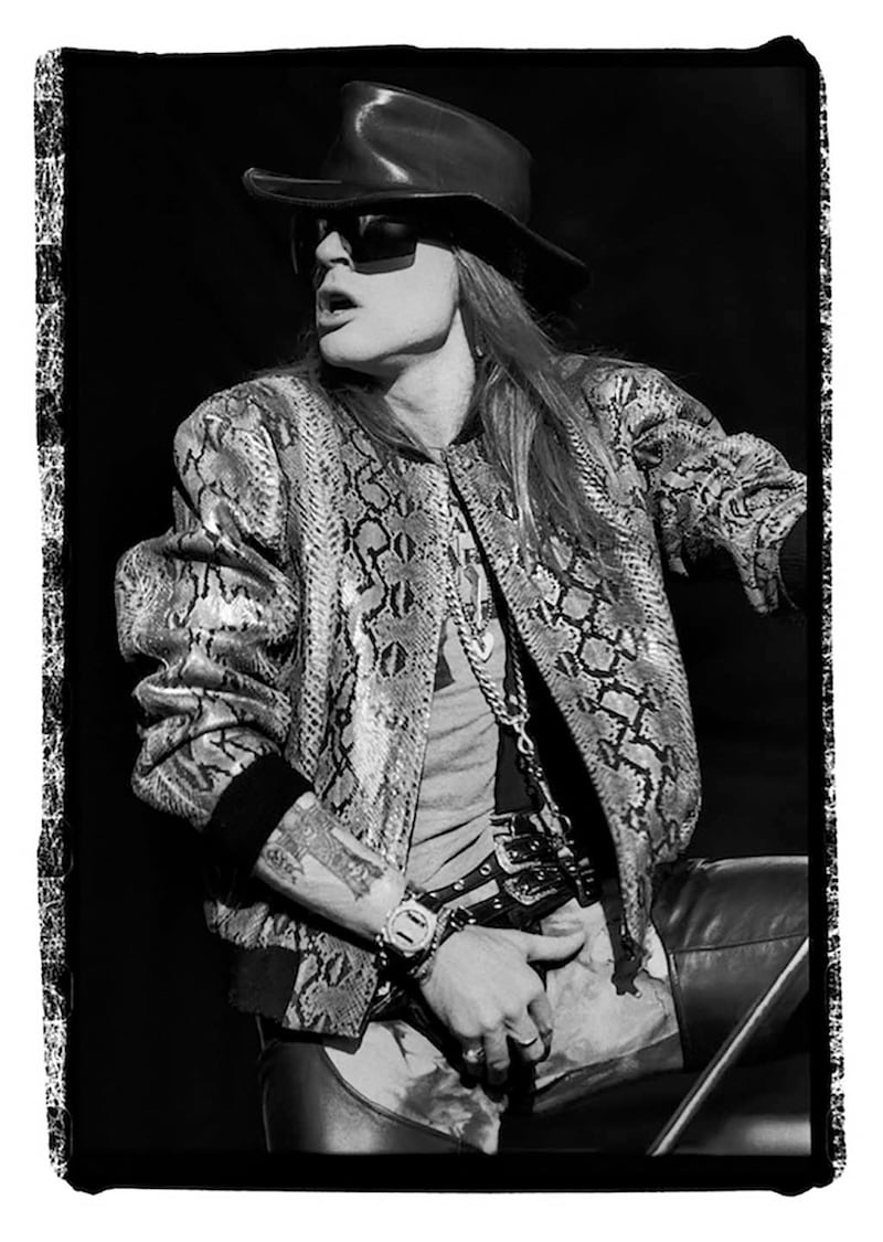 galleries/2016/04/15/when-guns-n-roses-ruled-the-jungle-exclusive-photos-of-the-hard-rockers-in-their-wild-heyday/160414-guns-and-roses-12_kwzpyj