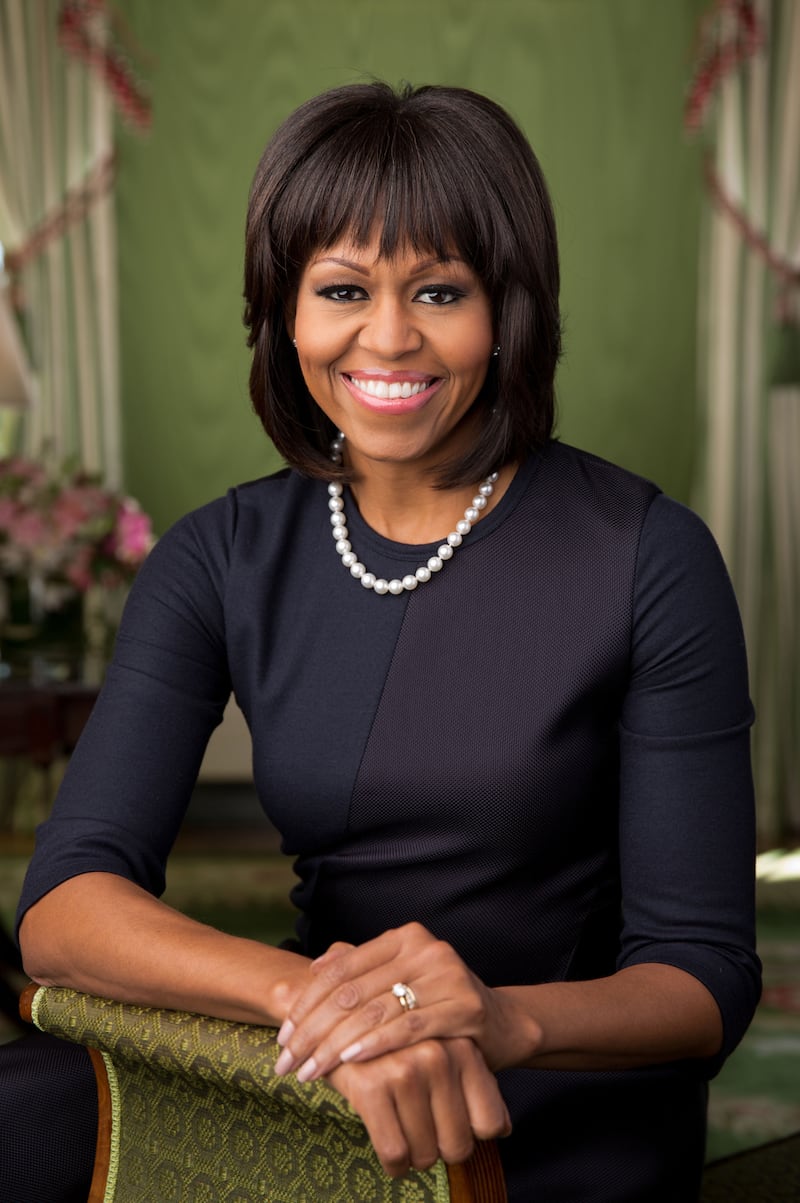 galleries/2010/05/07/first-lady-fashion/130225-michelle-obama-lookbook-update2_odtzuy