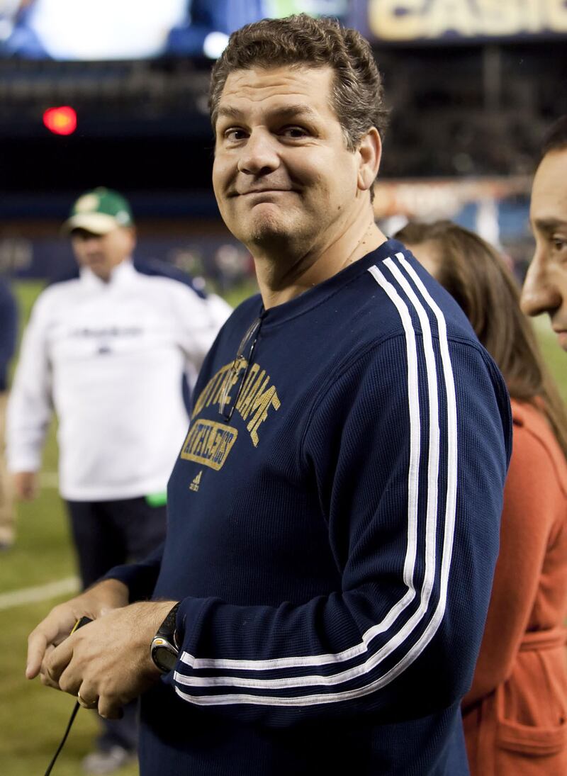 galleries/2013/01/07/celebrity-notre-dame-and-alabama-college-football-fans-photos/mike-golic-celebrity-bcs-fans_rgekyf