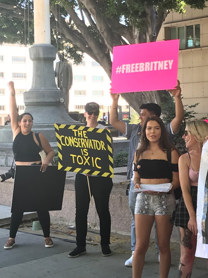 190918-hitt-britney-protest-embed_zsqfoy