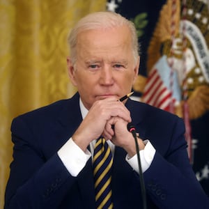 2022-01-31T170224Z_761812018_RC2BAS98Q5NR_RTRMADP_3_USA-BIDEN_ucip6s