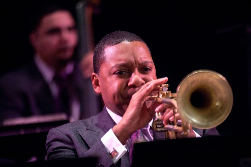 articles/2013/01/26/wynton-marsalis-celebrates-25-years-of-jazz-at-lincoln-center/130125-wynton-marsalis-samuels_fbjdpr