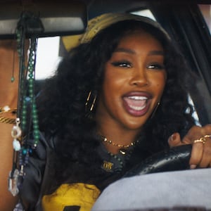 Keke Palmer and SZA appear in "One of Them Days"