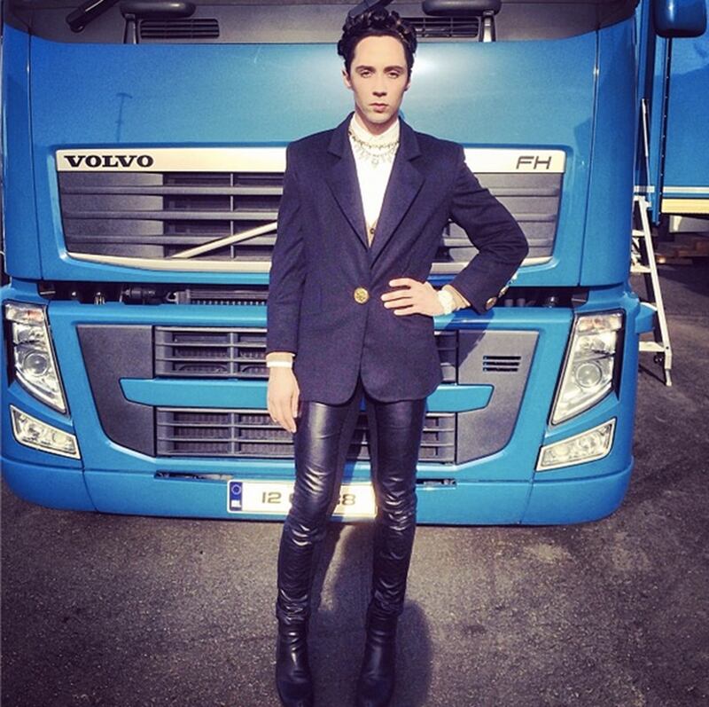 galleries/2014/02/12/suck-it-putin-johnny-weir-s-fabulous-sochi-fashion-photos/140220-weir-sochi-gal_ca9rx0