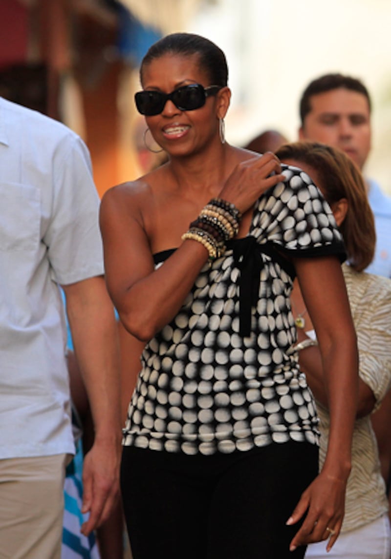 galleries/2010/05/07/first-lady-fashion/michelle-obama-fashion-marbella_sqkkjm