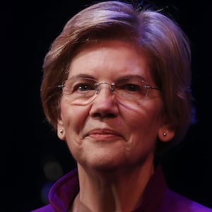 190313-resnick-elizabeth-warren-trumpland-hero_pmfccc