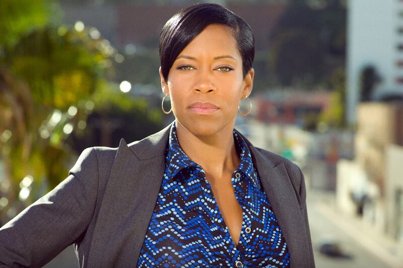 articles/2012/01/29/regina-king-southland-star-defies-tv-stereotypes-of-black-women/southland-regina-king-samuels_zoh5s1