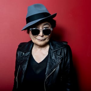 articles/2015/10/13/yoko-ono-i-still-fear-lennon-s-killer/151012-teeman-yoko-ono-tease_ptbqrk