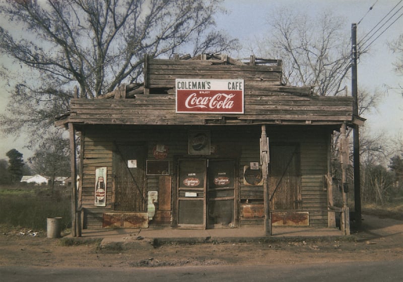 galleries/2016/12/04/william-christenberry-s-haunted-south/161202-william-christenberry-gal-04_duwc8g