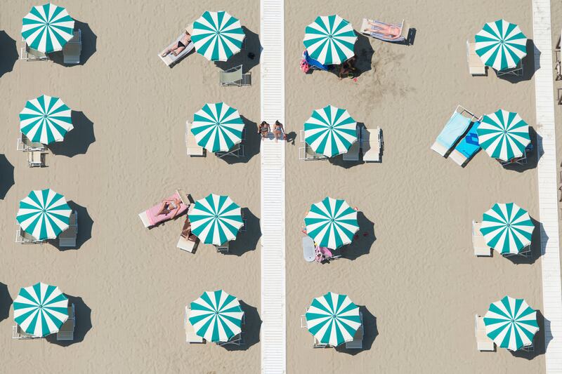 galleries/2016/05/29/beaches-around-the-world-from-above/160525-beaches-gallery-08_l1mmiz