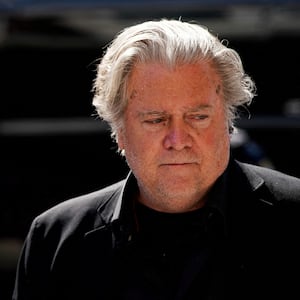 2022-07-10T200911Z_818190742_RC2DSU9GMPUB_RTRMADP_3_USA-CAPITOL-SECURITY-BANNON_ujjuo0