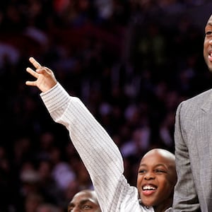 articles/2011/06/06/dwyane-wade-my-life-as-an-nba-superstar-single-dad/dwyane-wade-CO08-artlede_xyyyhs