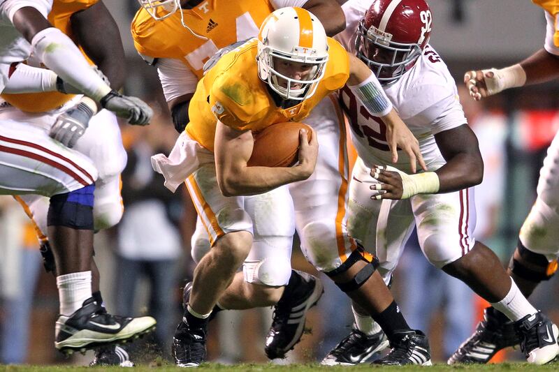 galleries/2011/09/28/top-20-college-football-teams-from-usc-to-lsu/top-20-football-tennessee_srn40e