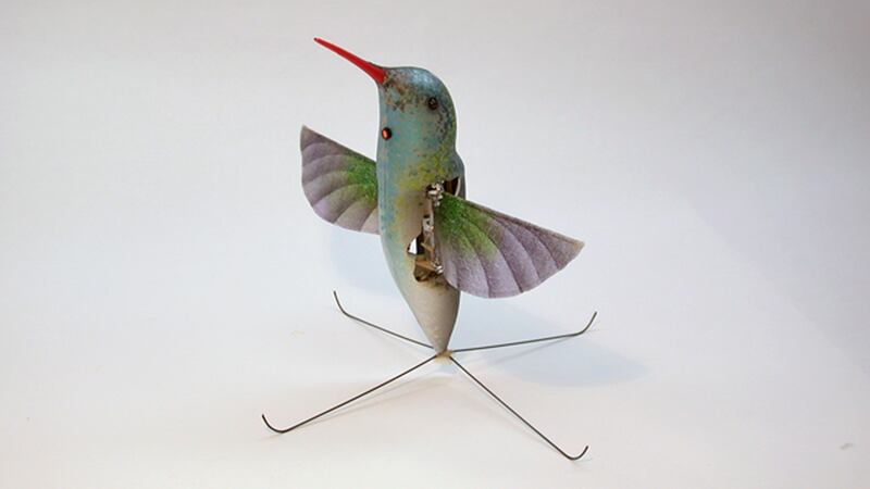 galleries/2013/01/13/darpa-s-wildest-military-projects-photos/darpa-military-projects-hummingbird-robot_pj9bxy