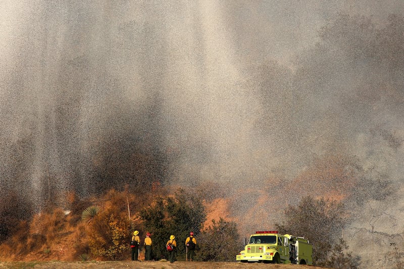 galleries/2014/01/17/southern-california-is-on-fire-1-700-acres-and-counting-photos/calif-fires-12_qfqeph