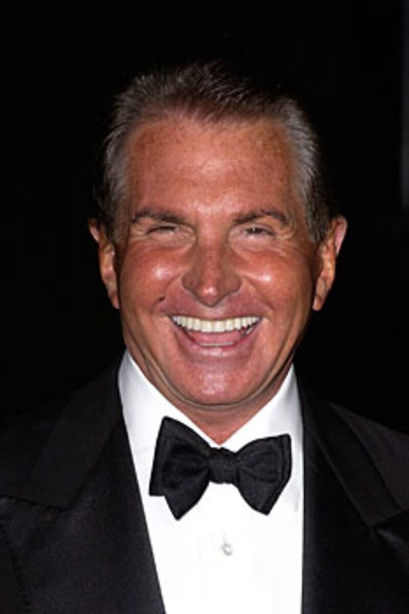 galleries/2008/10/20/it-must-be-stopped/white-teeth-george-hamilton_jlxqgx