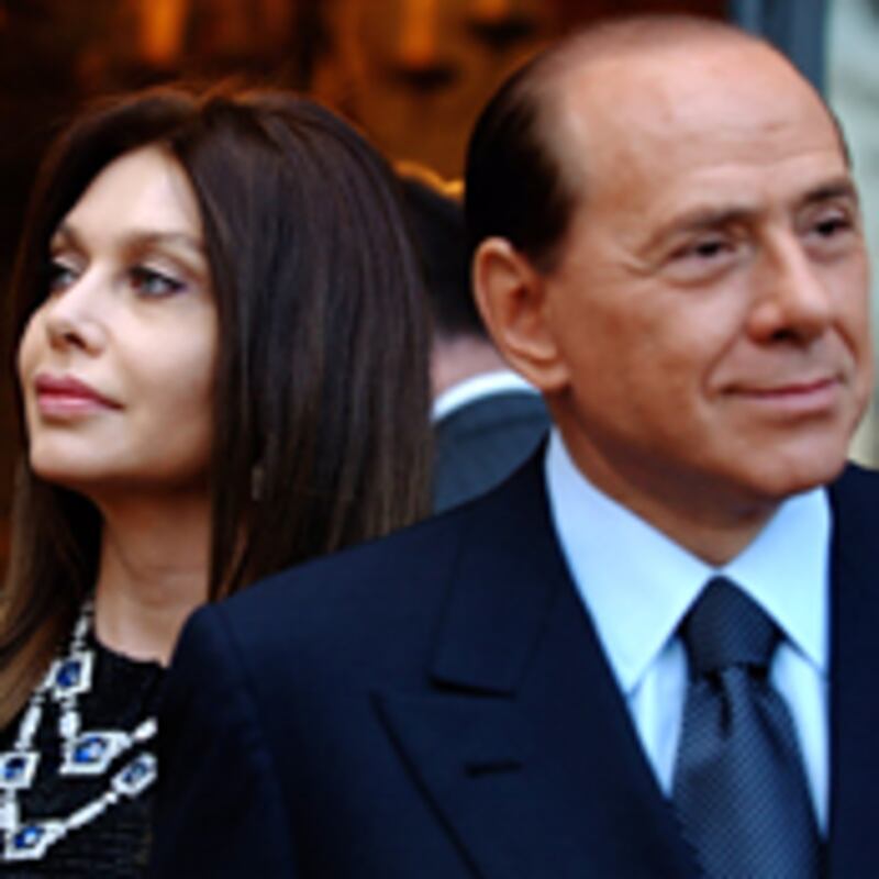 articles/2009/05/04/berlusconis-9-billion-divorce/neaudeau-silvio-berlusconi-divorce_25214_rdgmtw